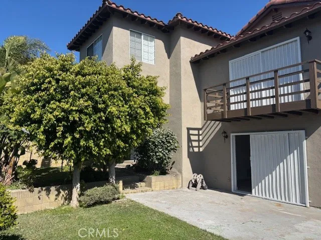 1053 Stonebryn Drive, Harbor City, California 90710 home-pic-2